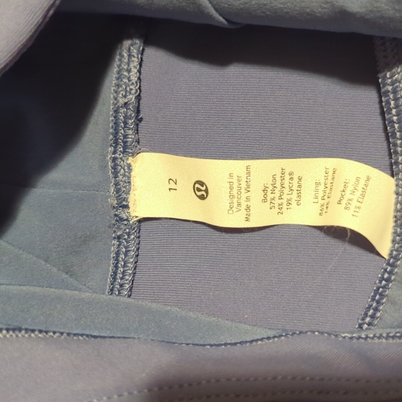 Lululemon AirWrap Pullover Hoodie - Picture 3 of 6